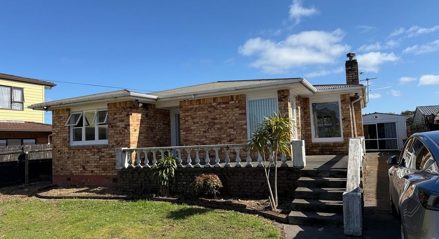  at 36 Rathgar Road, Henderson, Waitakere City, Auckland