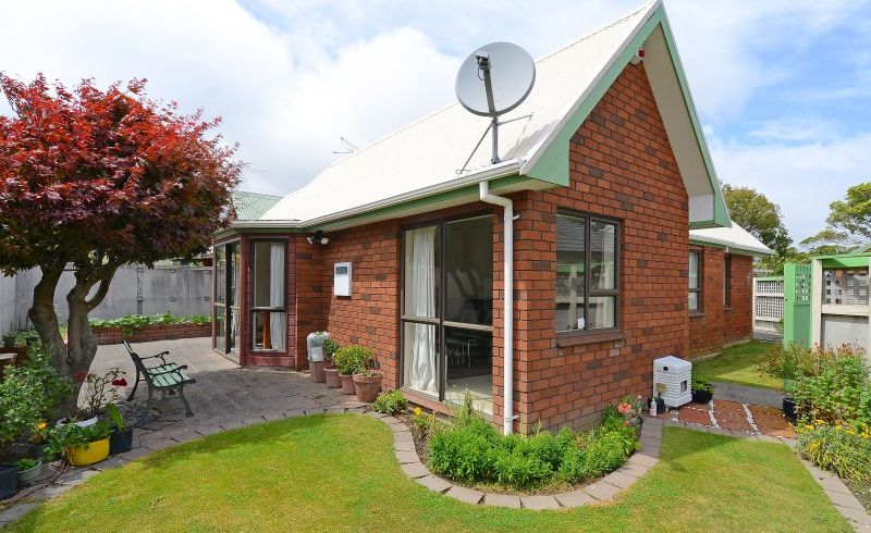  at 2/570 High Street, Boulcott, Lower Hutt