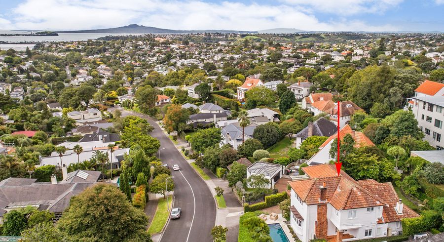  at 7 Eastbourne Road, Remuera, Auckland