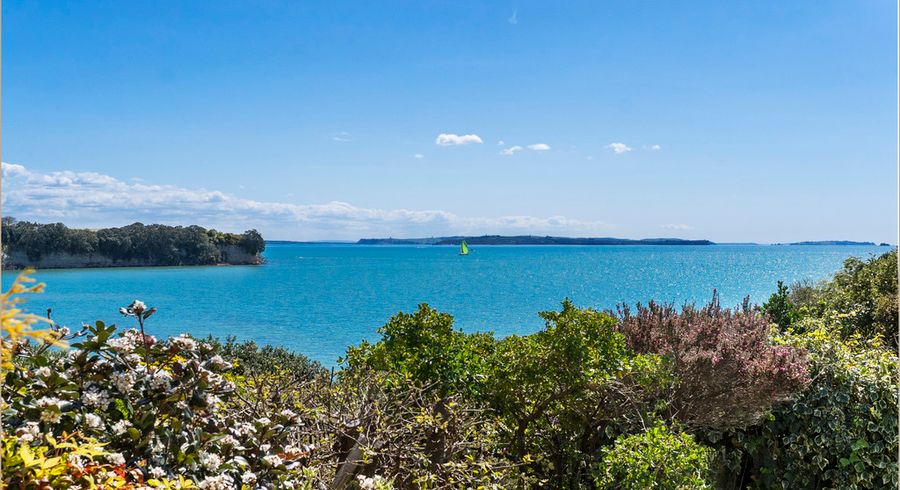  at 29 Hawke Crescent, Beachlands, Auckland