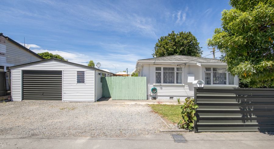  at 52 Park Terrace, Blenheim