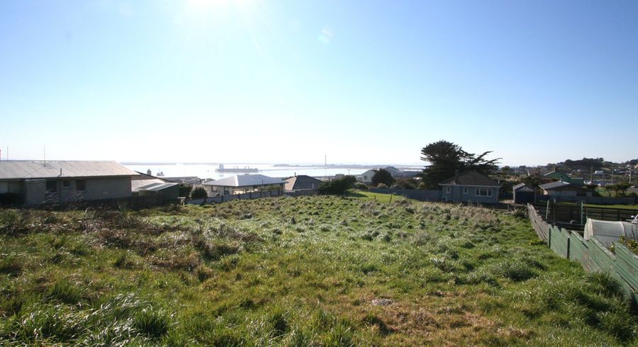  at 60 Shannon Street, Bluff