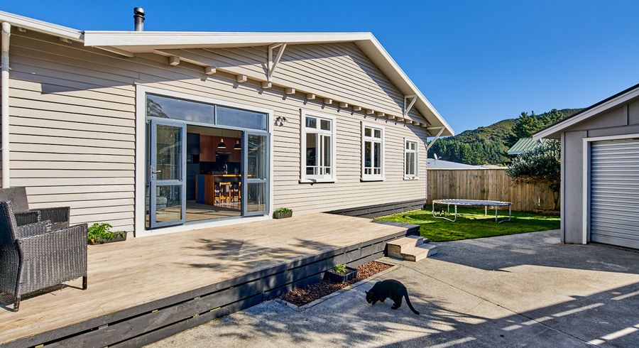  at 2/125 Upper Fitzherbert Road, Wainuiomata, Lower Hutt