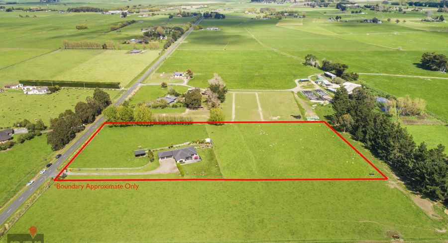  at 135 Hansens Line, Newbury, Palmerston North