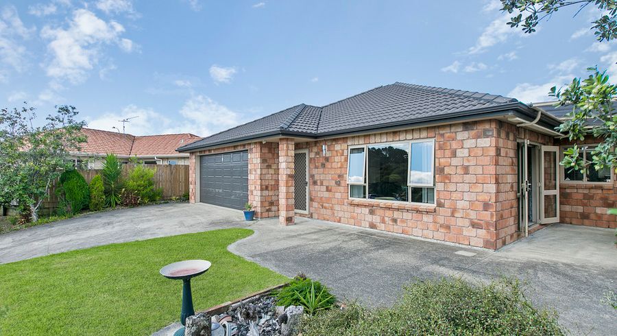  at 6 Crows Road, Swanson, Auckland