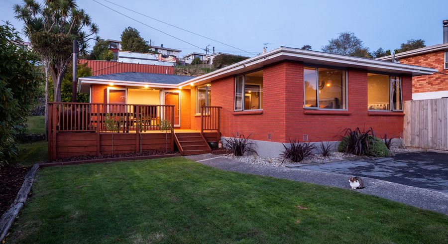  at 98 Barr Street, Kenmure, Dunedin