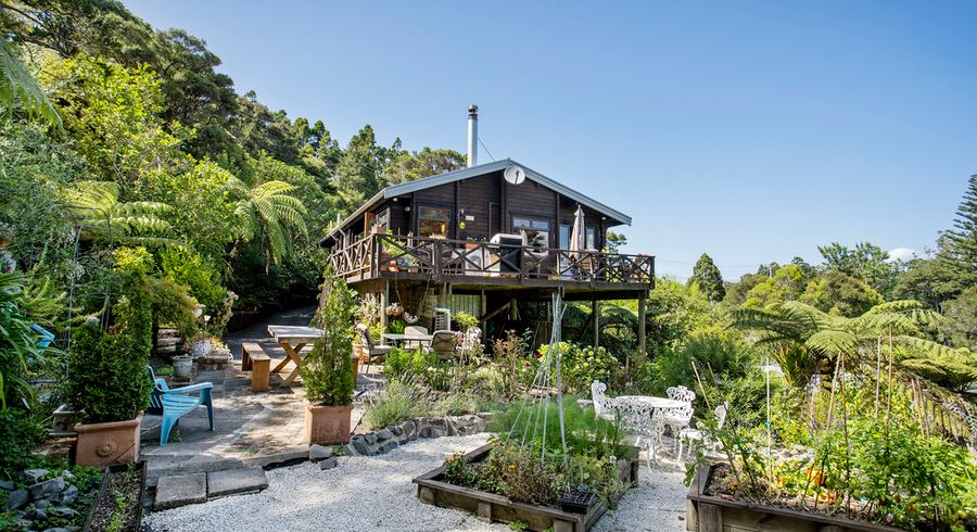  at 747 South Titirangi Road, Titirangi, Auckland