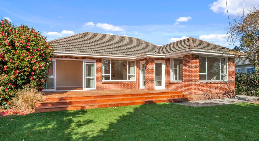  at 272 Grahams Road, Bishopdale, Christchurch