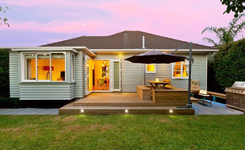  at 40 Riro Street, Point Chevalier, Auckland
