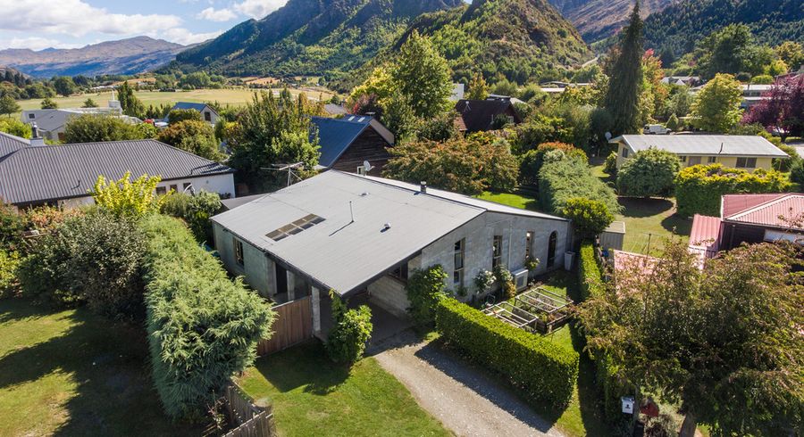  at 8 Premier Place, Arrowtown, Arrowtown