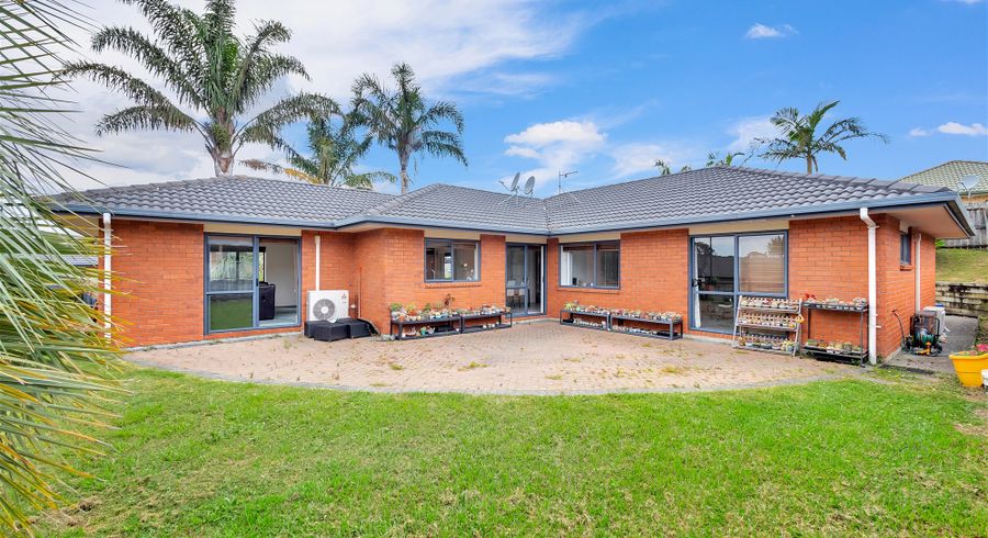  at 10 Chelmsley Avenue, Henderson, Auckland