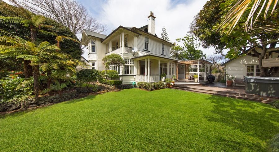  at 16 Fairview Road, Mount Eden, Auckland