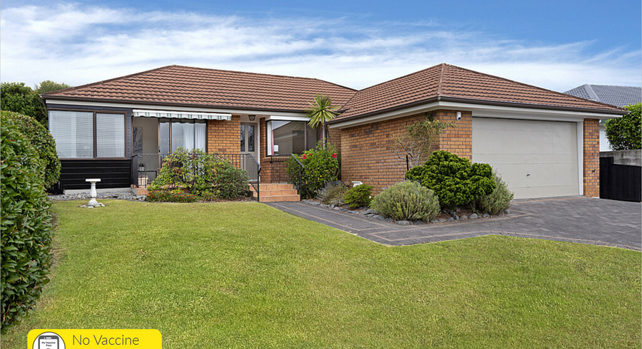  at 3/18 Meadowland Drive, Somerville, Auckland