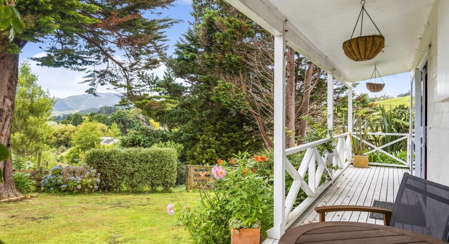  at 33 Ratadale Road, Waikanae, Kapiti Coast, Wellington