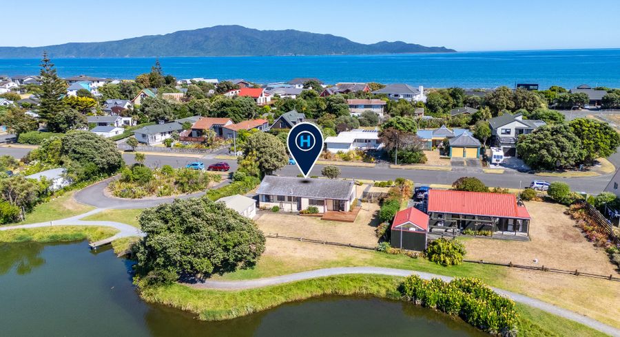  at 172 Tutere Street, Waikanae Beach, Waikanae