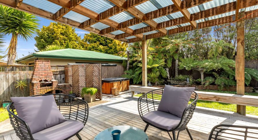  at 33 Winston Avenue, Hokowhitu, Palmerston North
