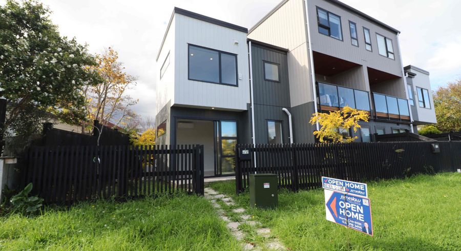  at 4/67 Kervil Avenue, Te Atatu Peninsula, Waitakere City, Auckland
