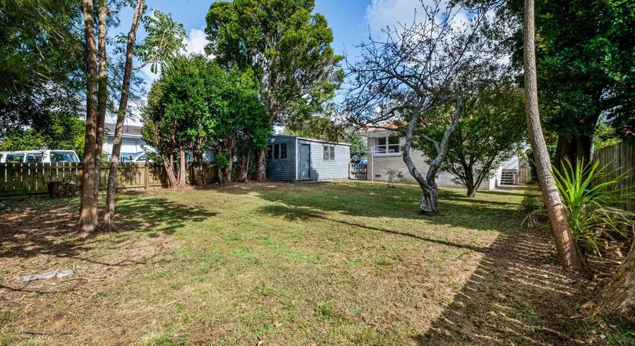  at 2/219 Swanson Road, Henderson, Auckland