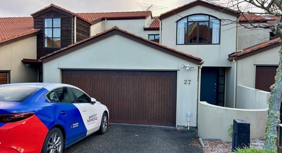 at 27/8 Tobago Place, Sunnynook, North Shore City, Auckland