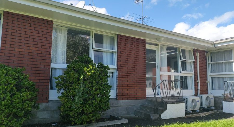  at 4 Almond Place, Mount Wellington, Auckland