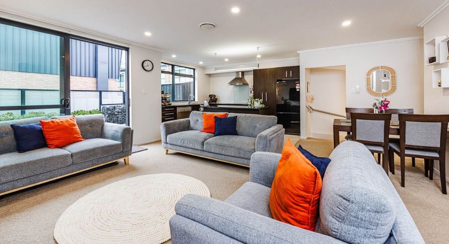  at 21/182 Flat Bush School Road, Flat Bush, Manukau City, Auckland