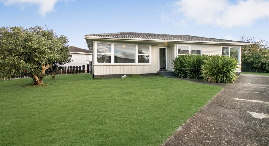  at 39 Staverton Crescent, Mangere, Auckland
