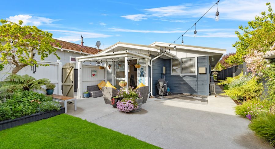  at 1/237 Estuary Road, South New Brighton, Christchurch