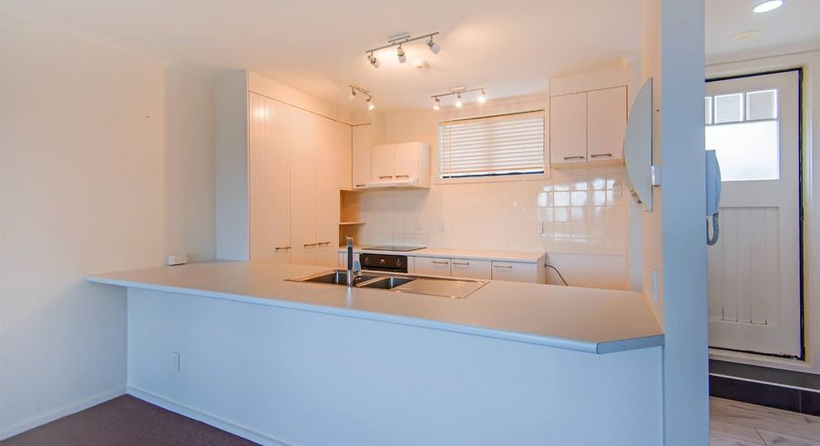  at 7b/8 Farnham Street, Parnell, Auckland City, Auckland