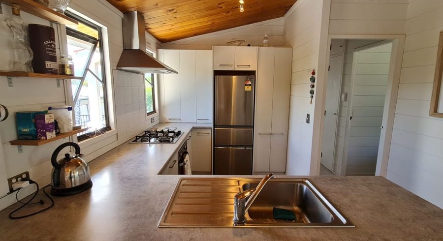  at 140 Manly Street, Paraparaumu Beach, Kapiti Coast, Wellington