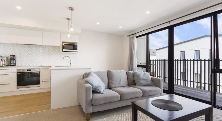  at 2/12 Unga Place, Beachlands, Manukau City, Auckland