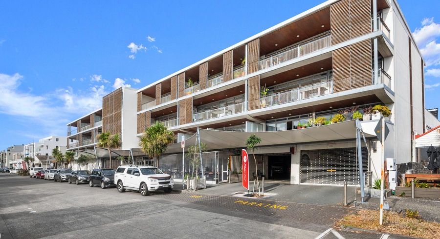 at 19/6 Beach Front Lane, Browns Bay, North Shore City, Auckland