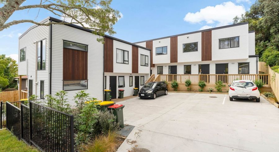  at 6/22 Takapu Street, Henderson, Waitakere City, Auckland