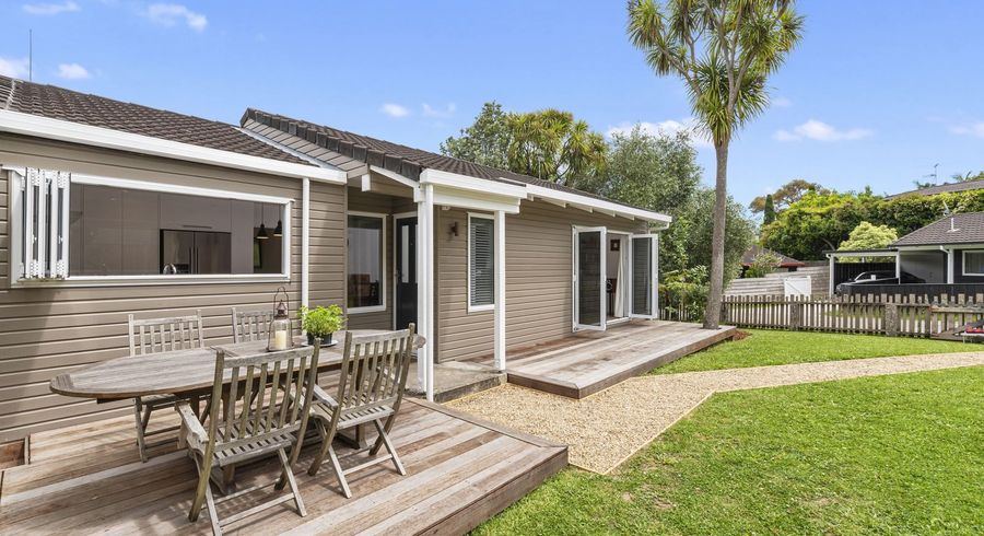  at 4/203 Lake Road, Belmont, Auckland
