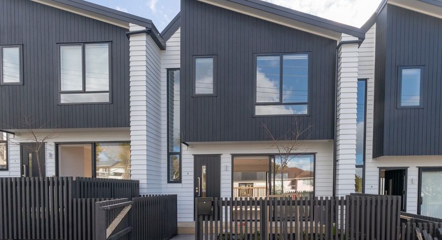  at 2/56 Salisbury Road, Birkdale, North Shore City, Auckland