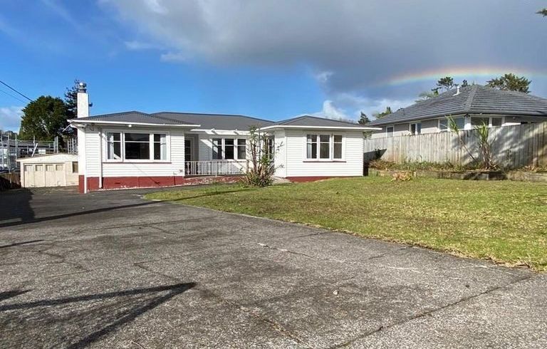  at 47 Royal View Road, Te Atatu South, Waitakere City, Auckland