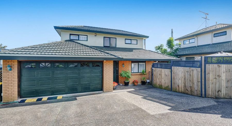  at 2/12 Sundown Avenue, Manly, Rodney, Auckland