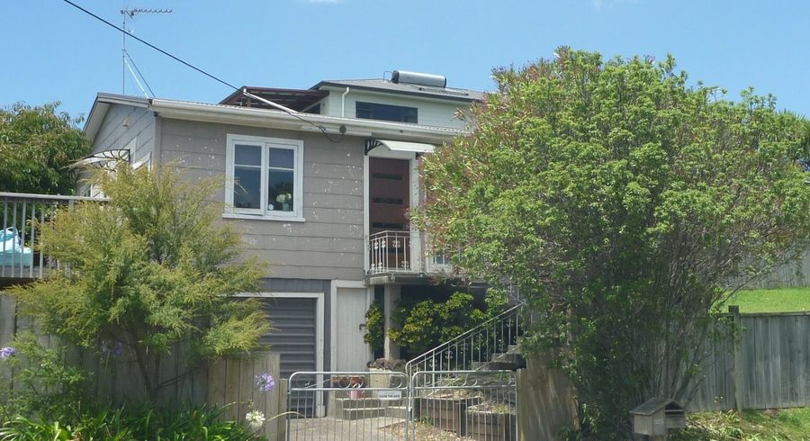  at 77 Elliston Crescent, Stanmore Bay, Whangaparaoa