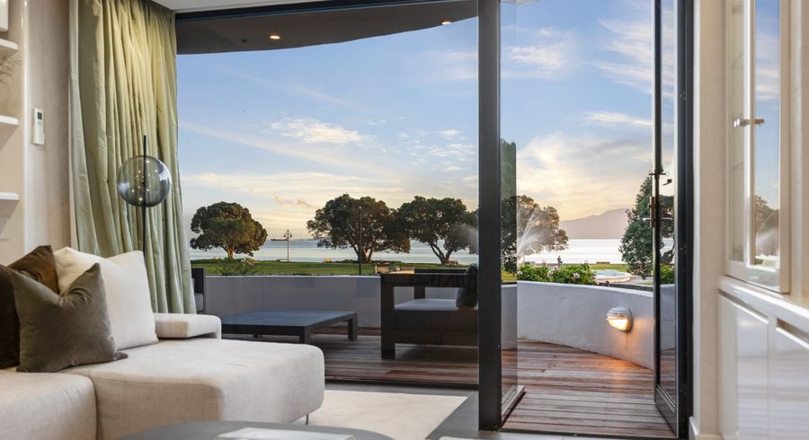  at 4/45 Tamaki Drive, Mission Bay, Auckland