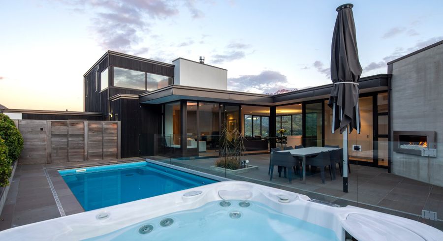  at 61 Highview Terrace, Queenstown Hill, Queenstown-Lakes, Otago