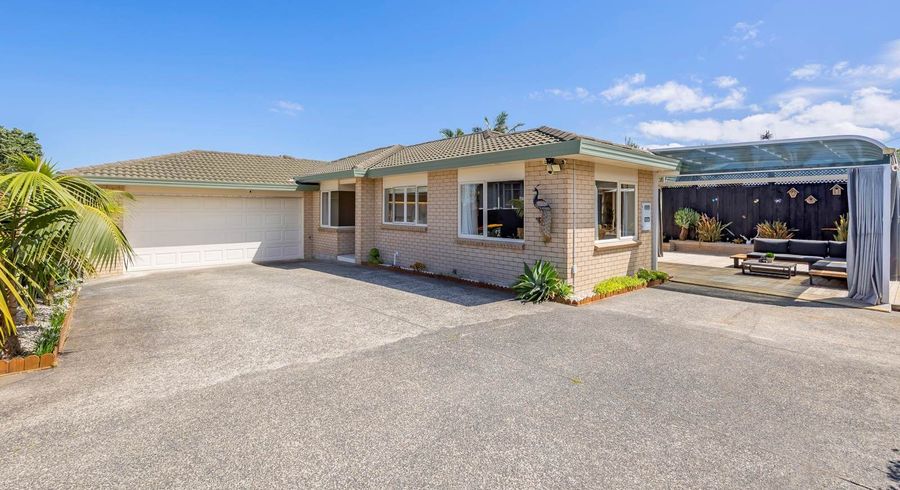  at 27A Coniston Avenue, Te Atatu South, Waitakere City, Auckland