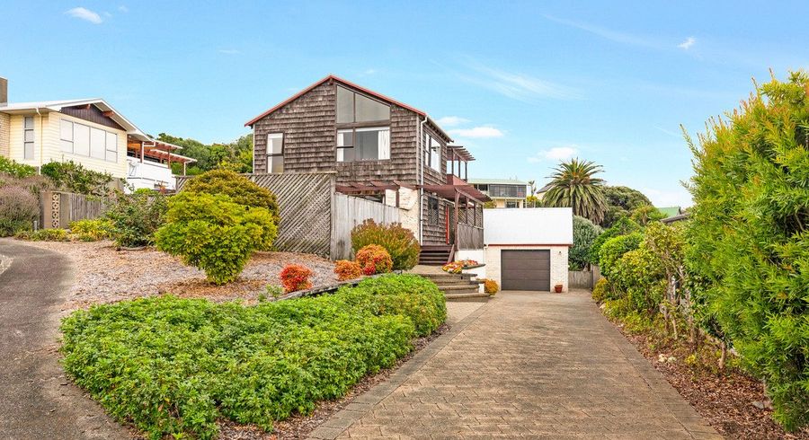  at 10 Napier Grove, Waikanae Beach, Kapiti Coast, Wellington