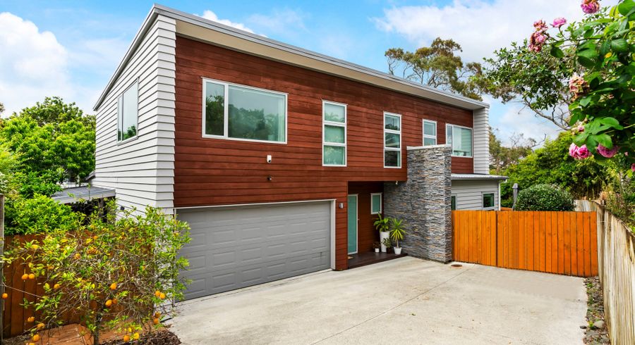  at 17A Limmer Place, Browns Bay, North Shore City, Auckland