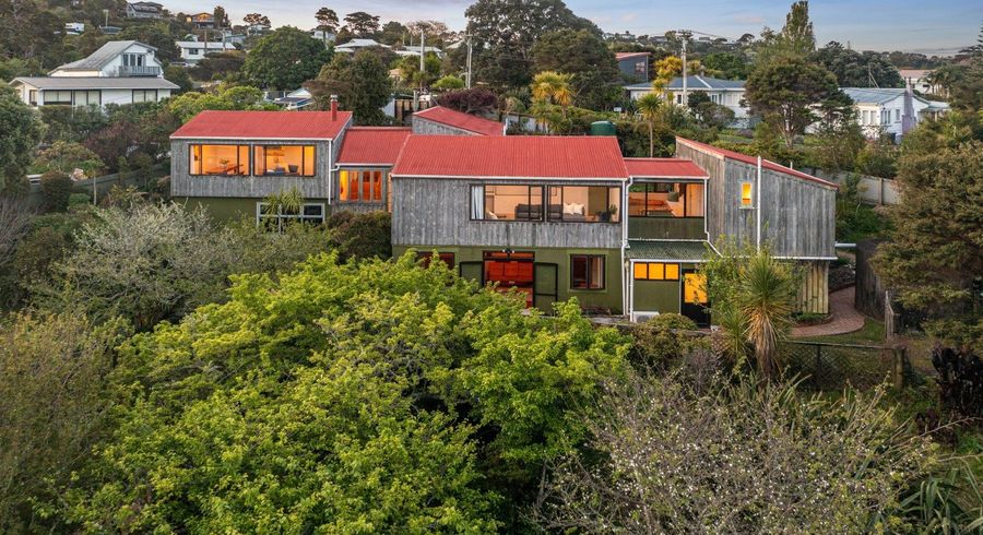  at 17 Tahatai Road, Oneroa, Waiheke Island