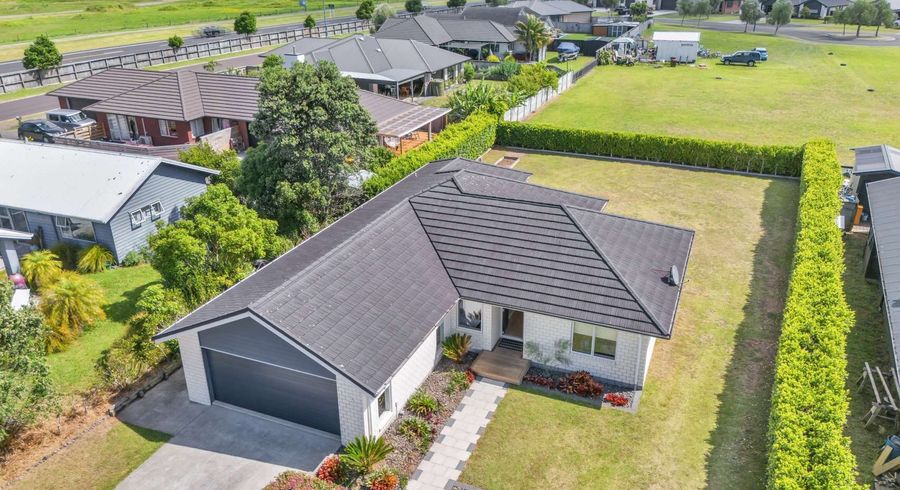  at 3 Bravo Place, Whitianga, Whitianga