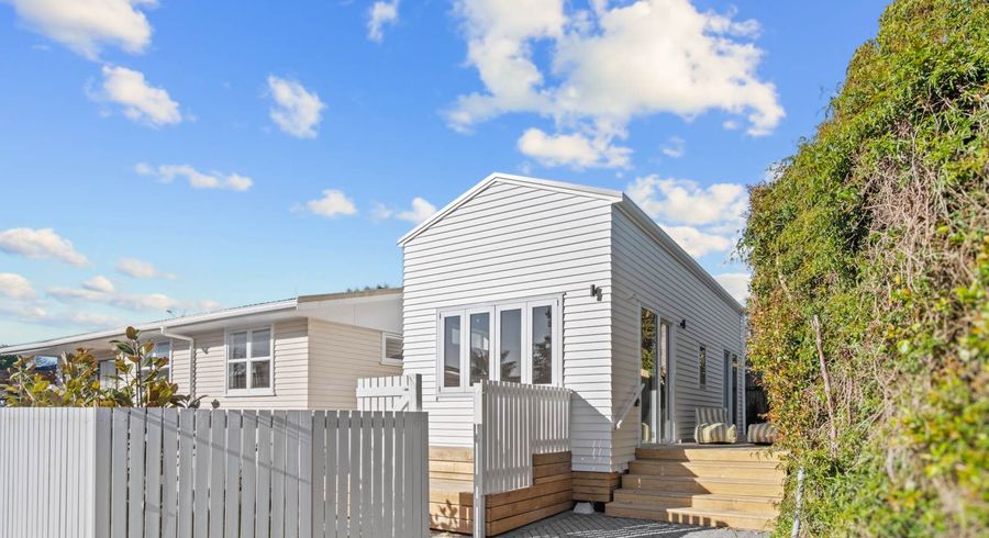  at 26A Clinton Avenue, Te Atatu Peninsula, Waitakere City, Auckland
