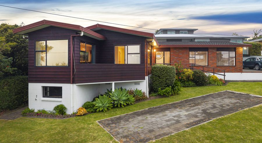  at 1/2 Kowhai Road, Campbells Bay, North Shore City, Auckland
