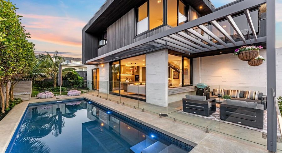  at 41 Craig Road, Milford, North Shore City, Auckland