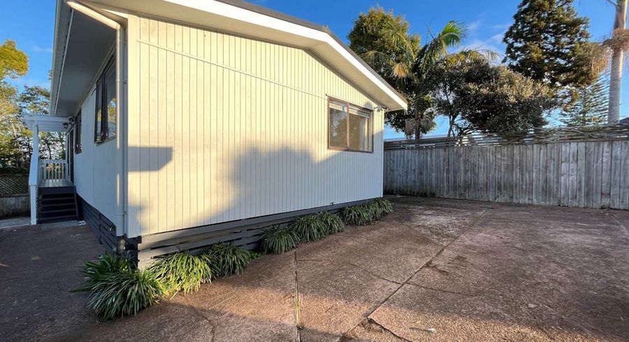  at 1/150 Titirangi Road, New Lynn, Waitakere City, Auckland