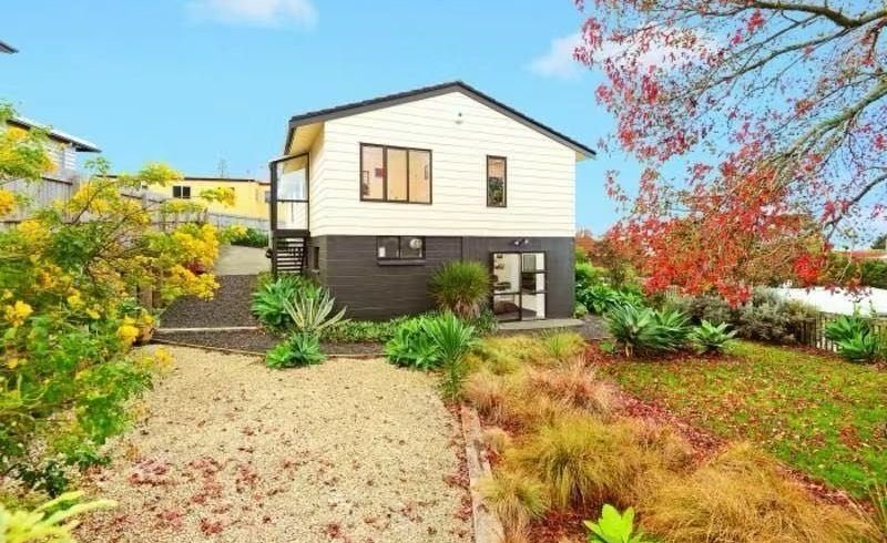  at 14 Glendhu Road, Bayview, North Shore City, Auckland