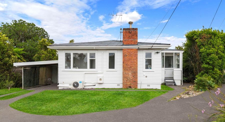  at 1/63 Arran Road, Browns Bay, Auckland